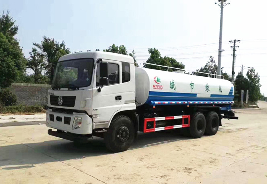 東風(fēng)后雙橋灑水車