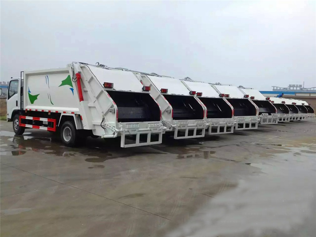 貴陽(yáng)市采購(gòu)一批壓縮垃圾車(chē)順利交付