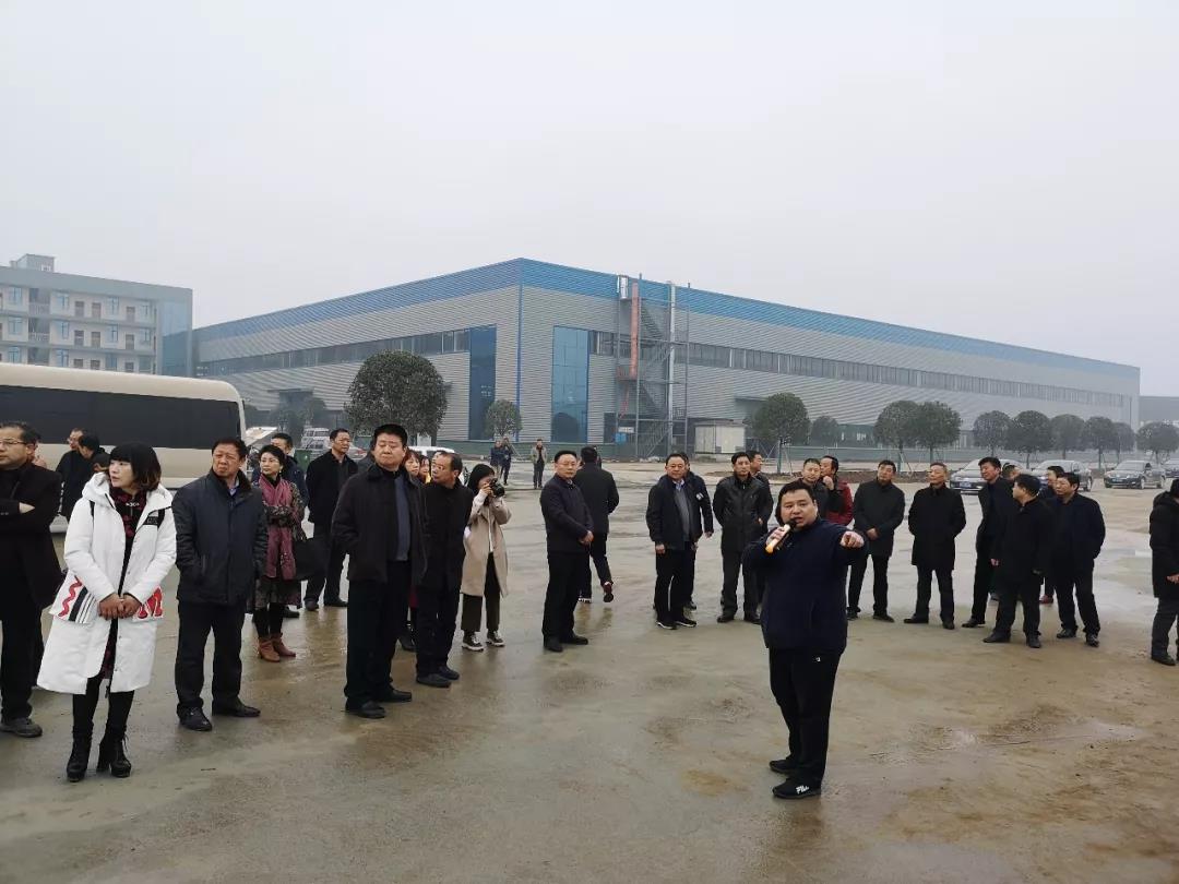 隨州市委、市人大代表團(tuán)蒞臨程力集團(tuán)商用車產(chǎn)業(yè)園視察