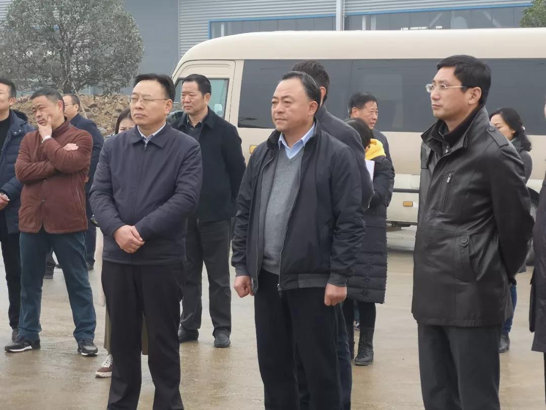 隨州市委、市人大代表團(tuán)蒞臨程力集團(tuán)商用車產(chǎn)業(yè)園視察